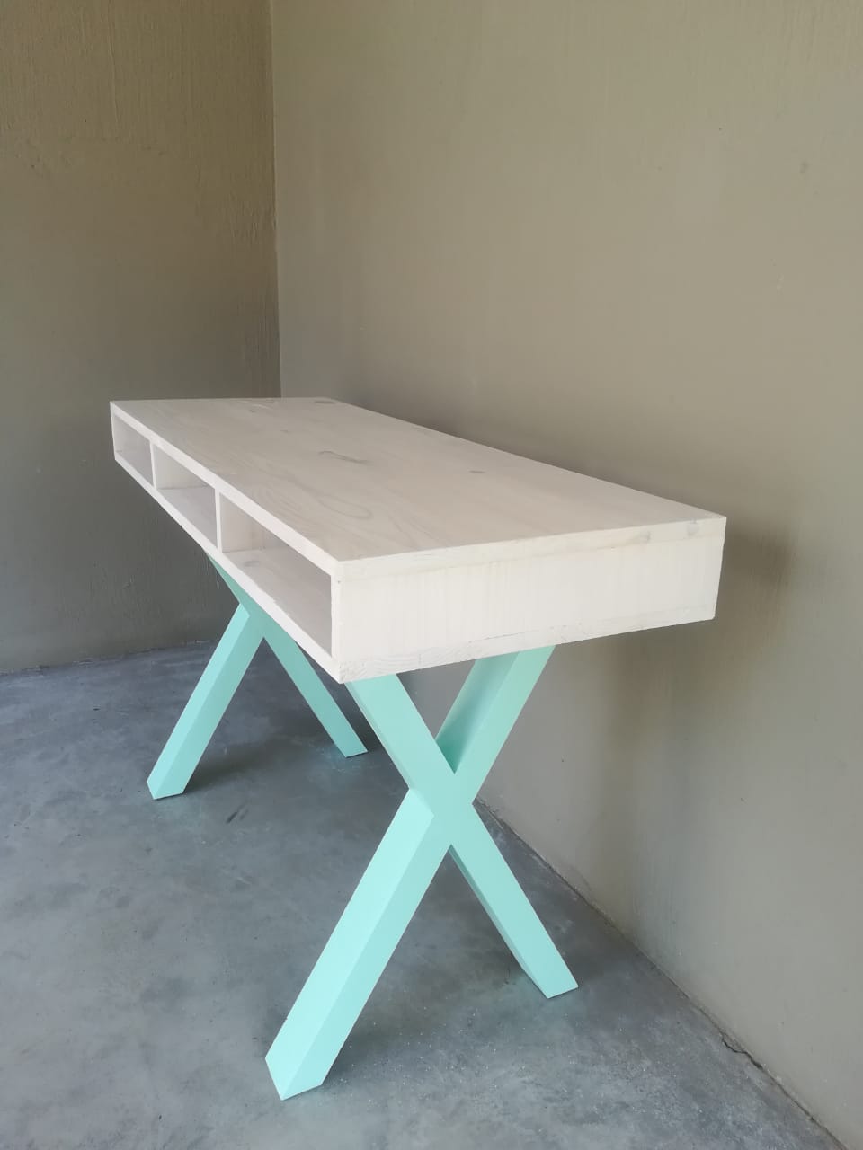 Classic X-Leg Desk - Furniture