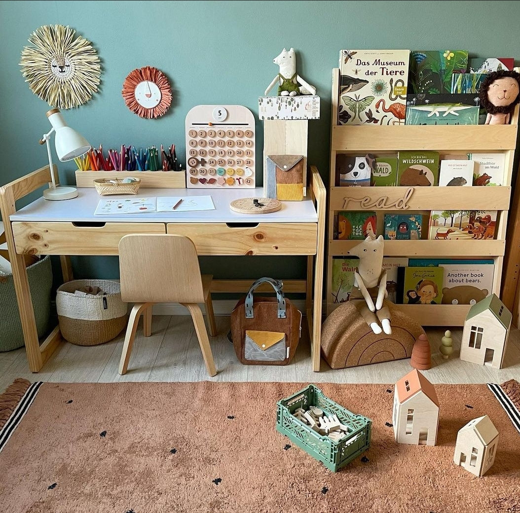 Aaron Desk - Furniture