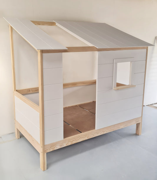 Safari House Bed
