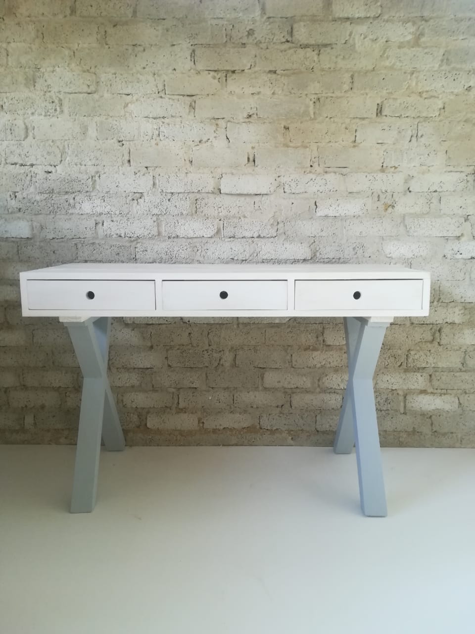 Classic X-Leg Desk - Furniture