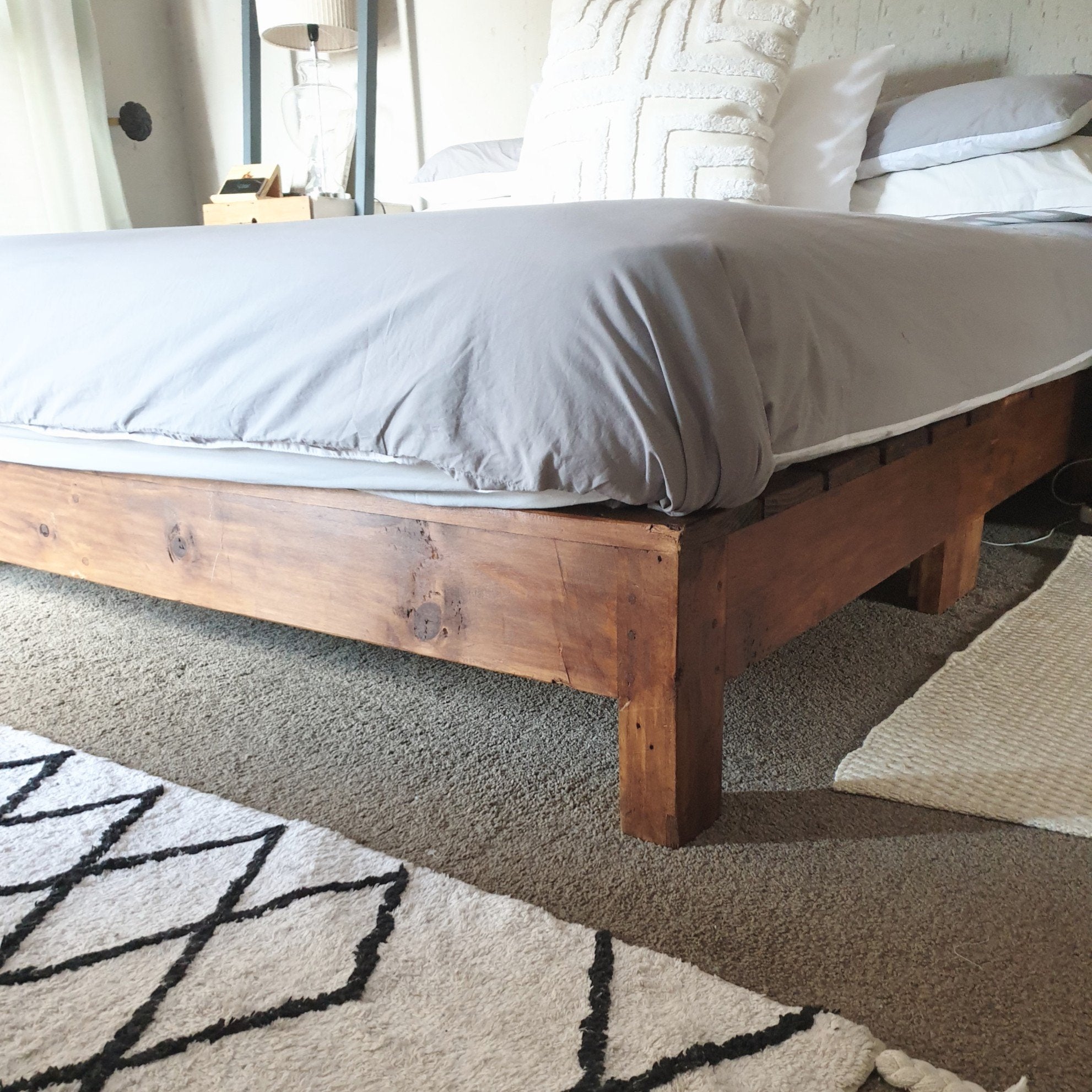 Classic Bed Base (w/Visable Struts) – Young at H-art Interiors