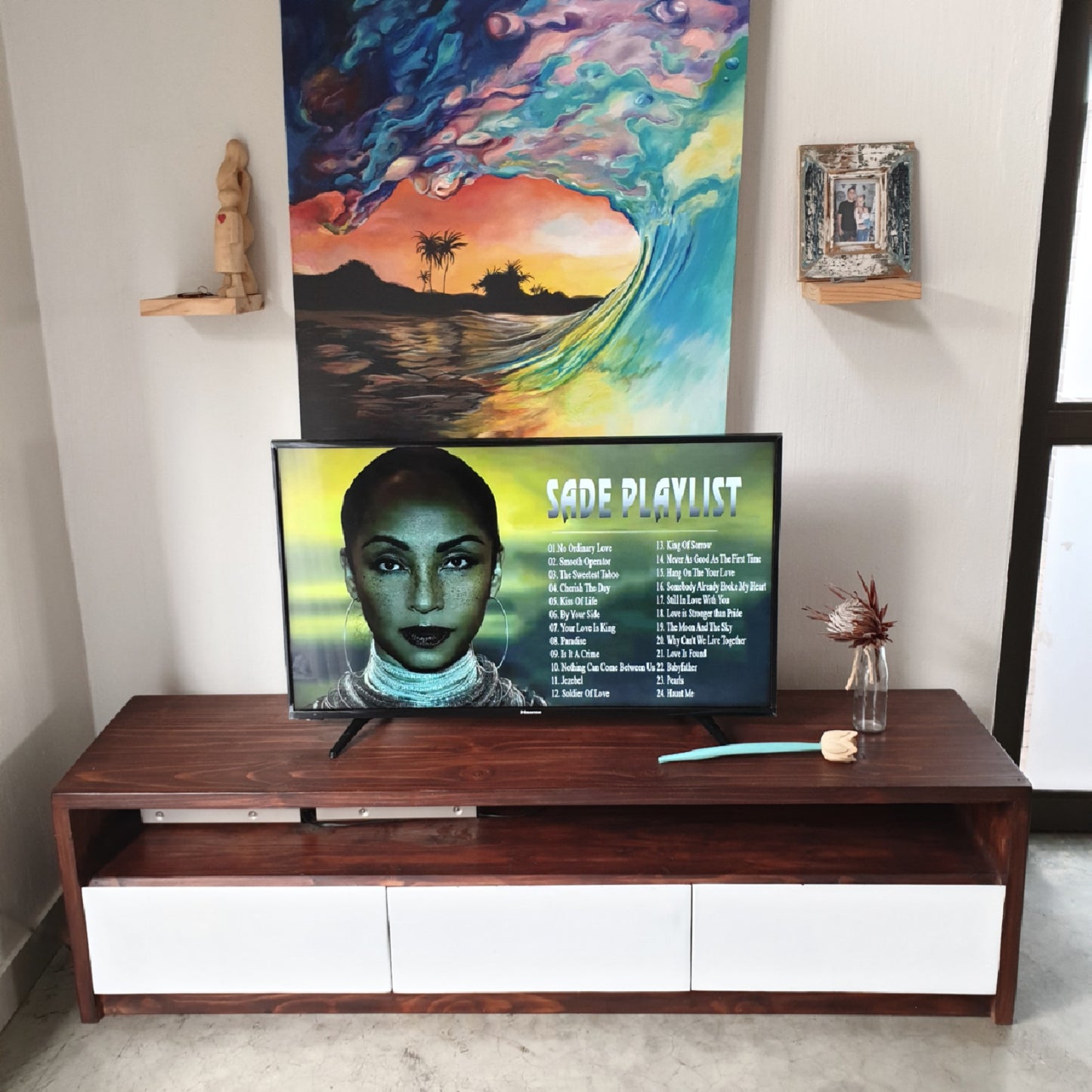 Bushwillow TV Unit