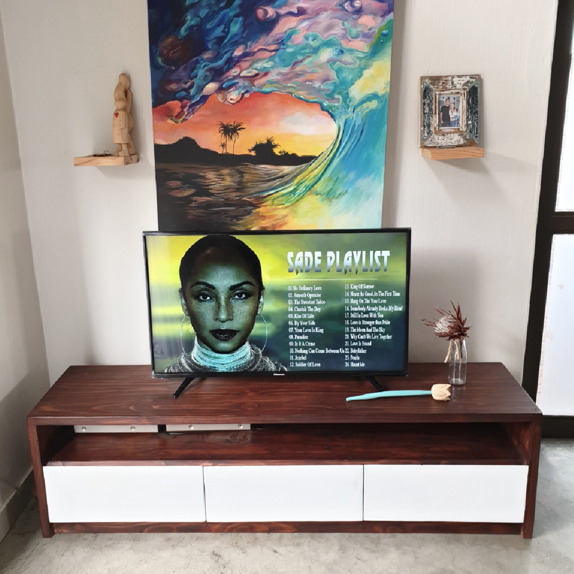 Bushwillow TV Unit