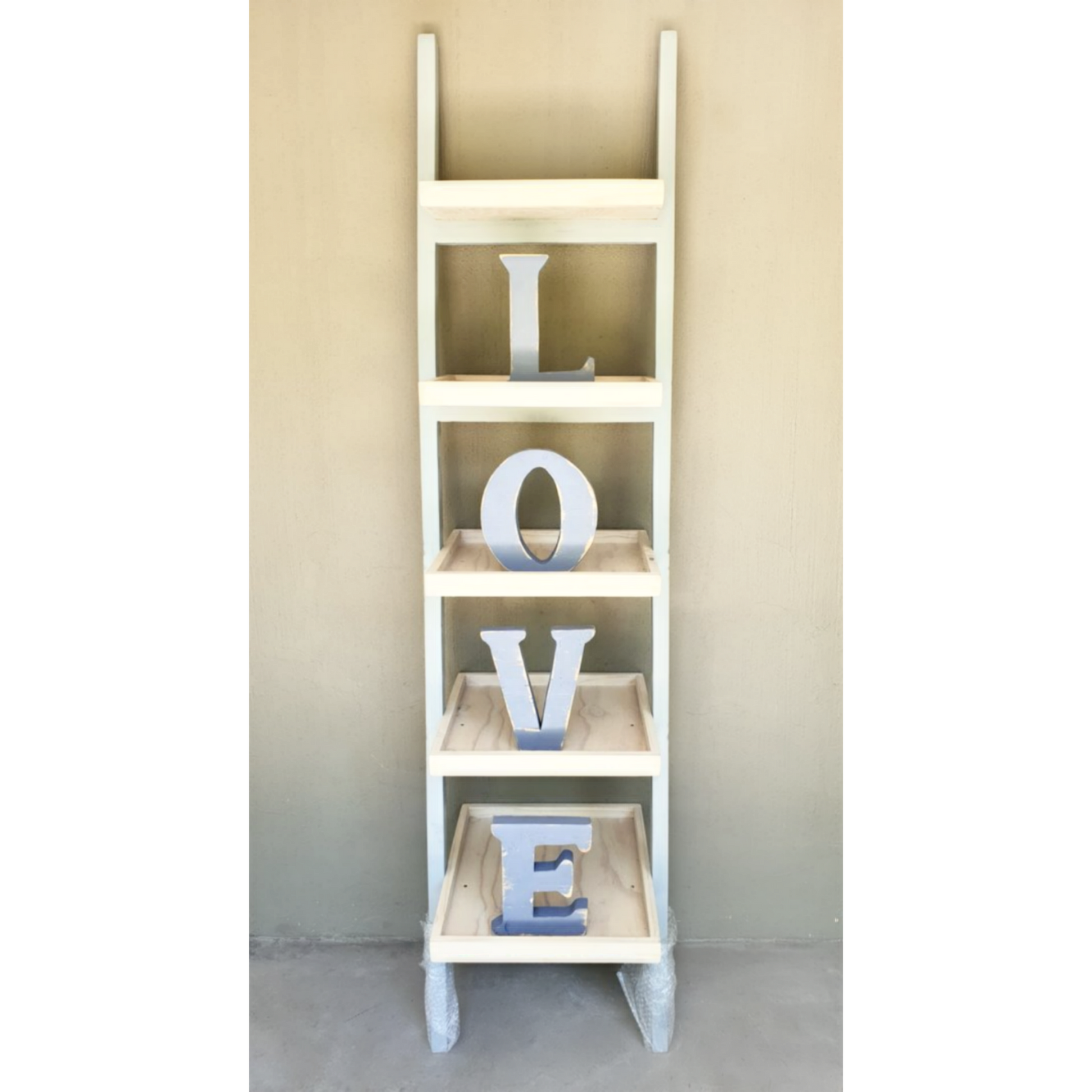 Leaning Shelf LOVE set
