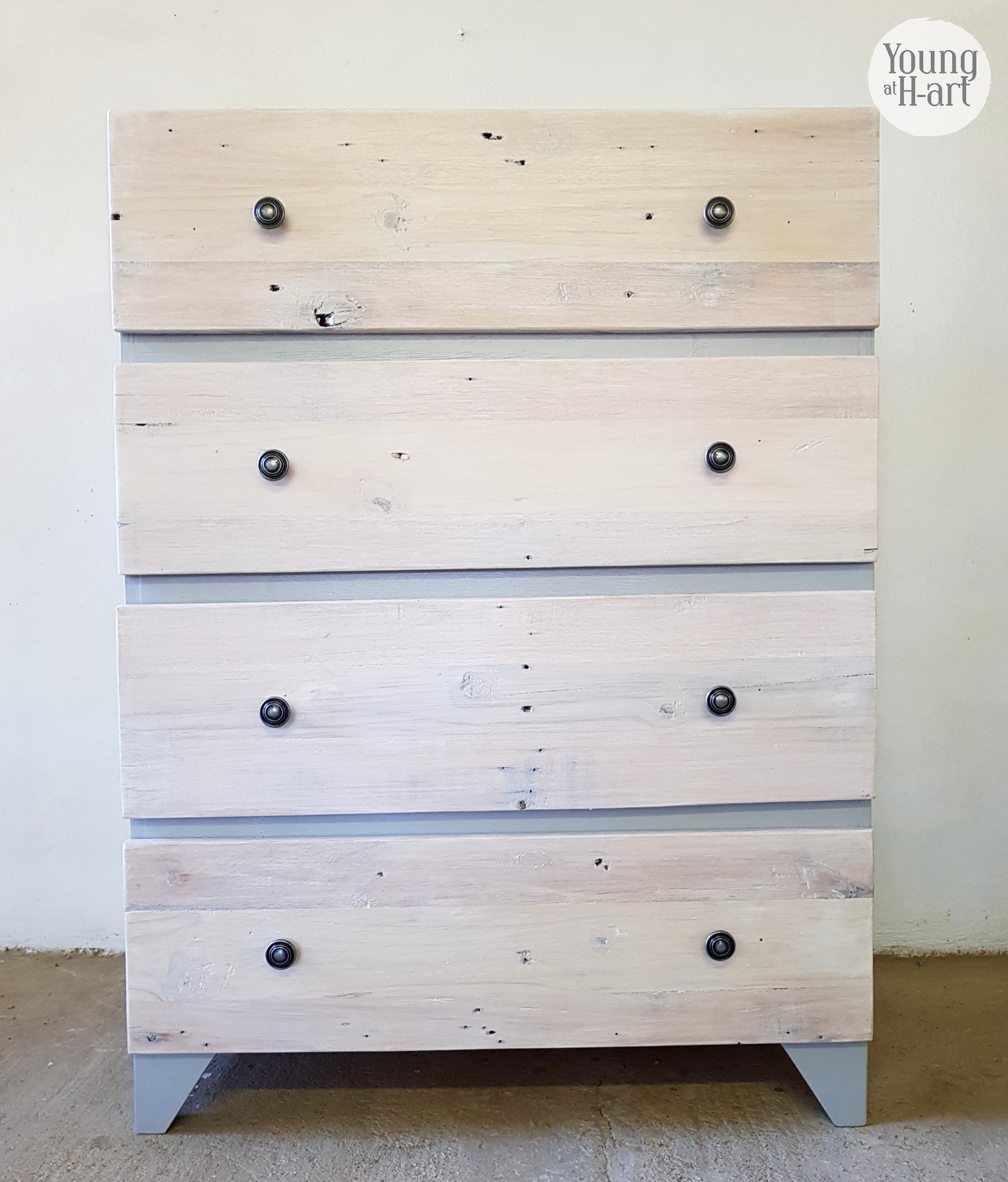 Space Chest of Drawers - Furniture