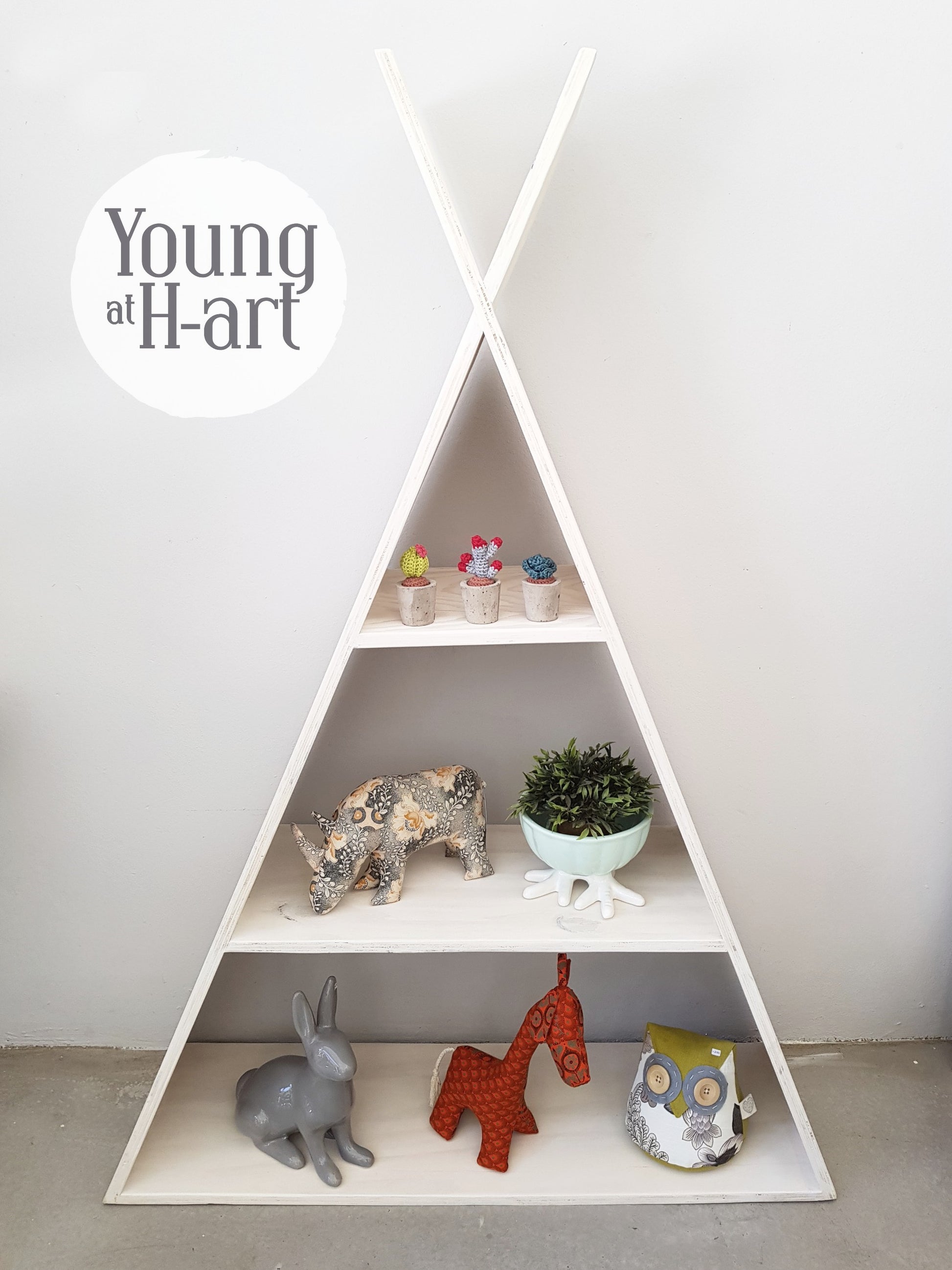 TeePee Floor Shelf. 140cm Tall - Furniture