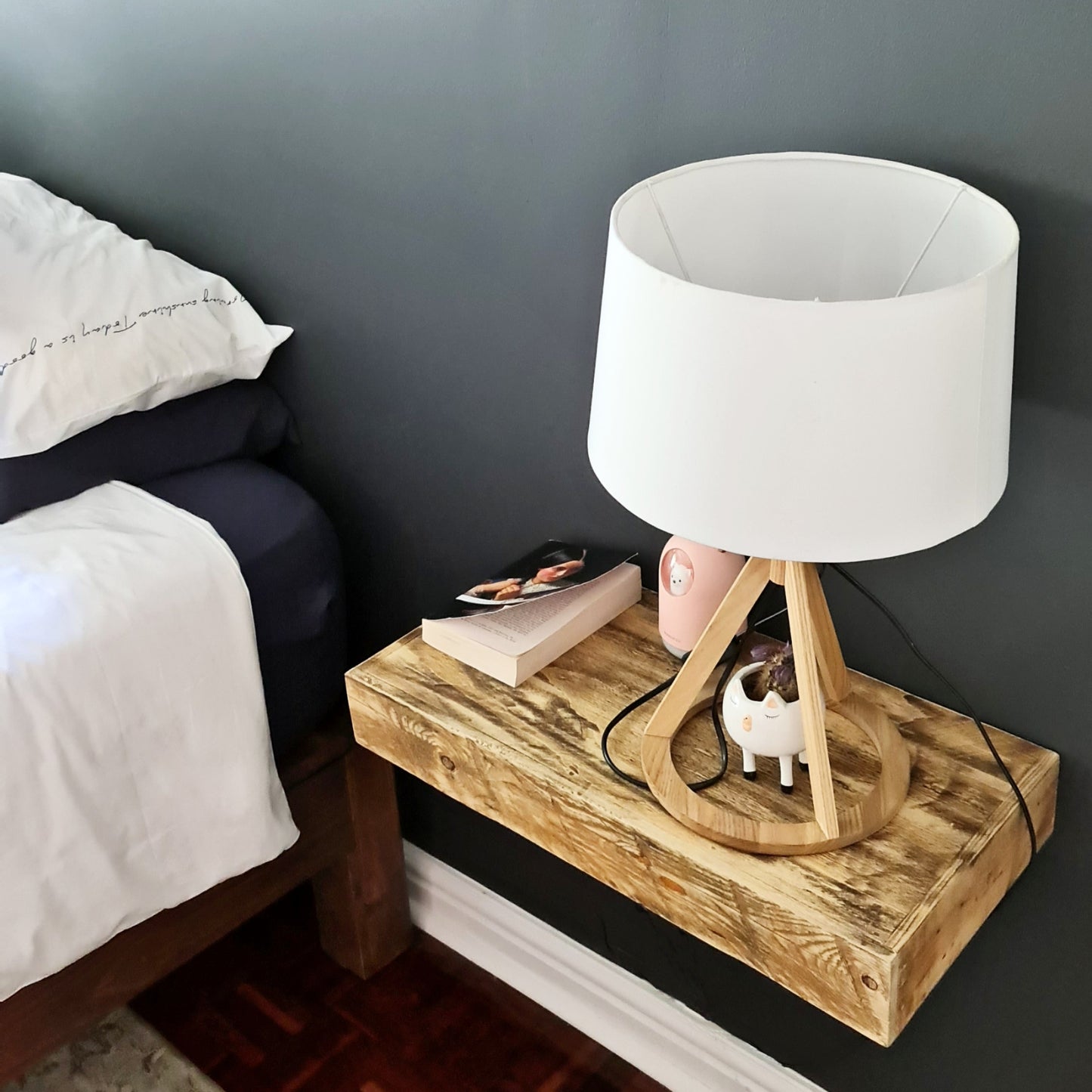 Floating Shelf (Hand Carpentry) - Furniture