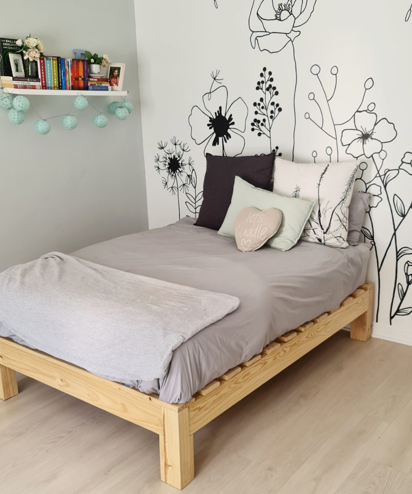 3/4 Classic Bed Base (w/Visable Struts)